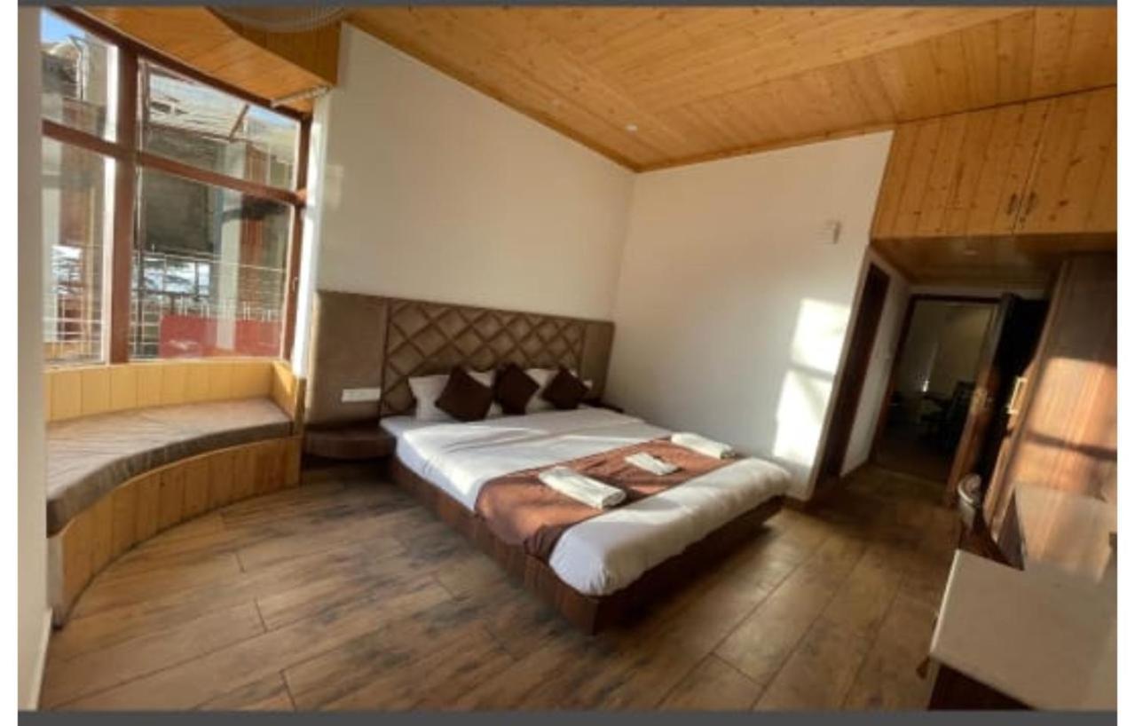 שימלה The Hill Crest Inn מראה חיצוני תמונה