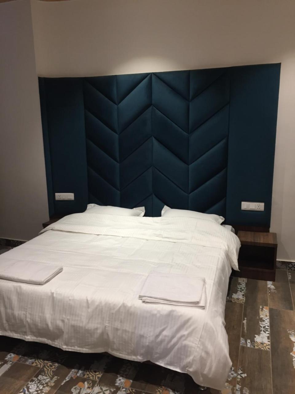 שימלה The Hill Crest Inn מראה חיצוני תמונה